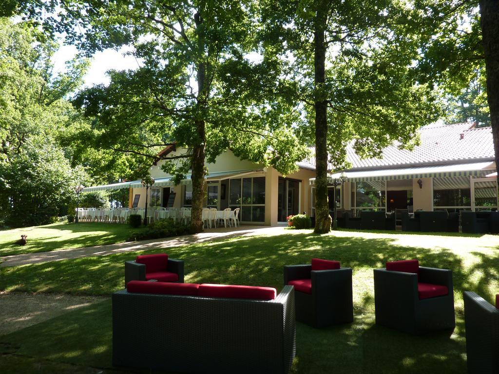 Les Chambres Lauryvan Saint-Junien Exteriör bild